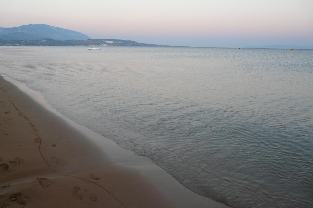 Villa Emmanouela Xi Beach Zewnętrze zdjęcie